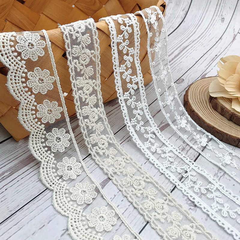 Baby Clothing Embroidery - 3 yardas/lote bordado blanco Beige hilo
